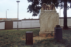 Hinterlandmauer auf dem Invalidenfriedhof im Bezirk Mitte (Ost-Berlin), 15.06.1990 Bild 6663
