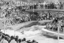 Bild 7959 Kanu-Trainings-Strecke. Nachbau des Augsburger Eiskanals, Olympische Spiele München 1972